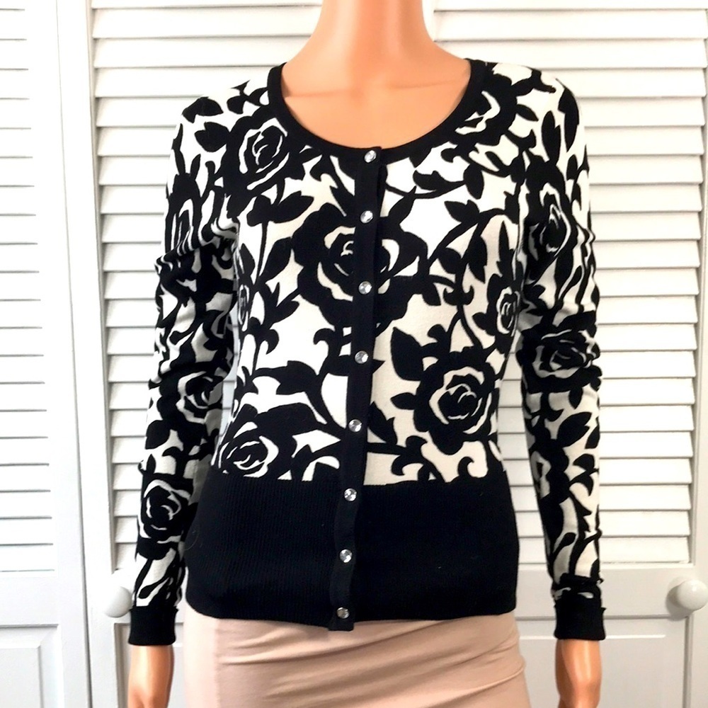WHITE HOUSE BLACK MARKET Black Floral Cardigan Sweater Size XS